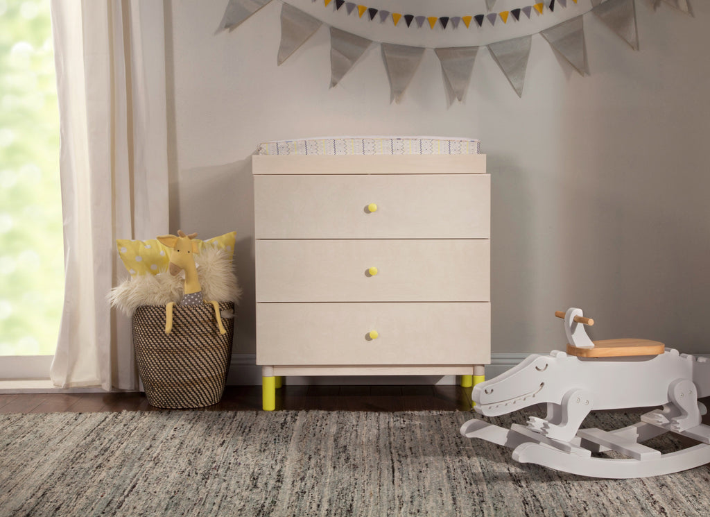 M12923NXW,Gelato 3-Drawer Changer Dresser  White Color Feet w/Removable Changing Tray In Washed Natural